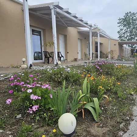 Διαμέρισμα Sylias Village *